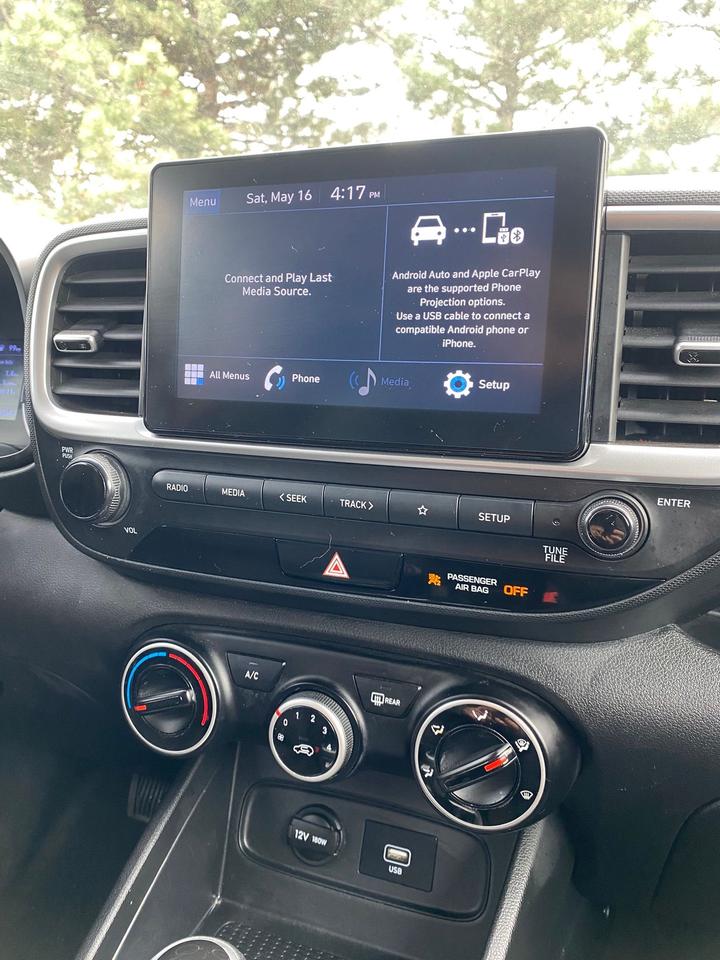 2020 Hyundai Venue SE | CLEAN CARFAX. | ONE OWNER | NO ACCIDENT Photo