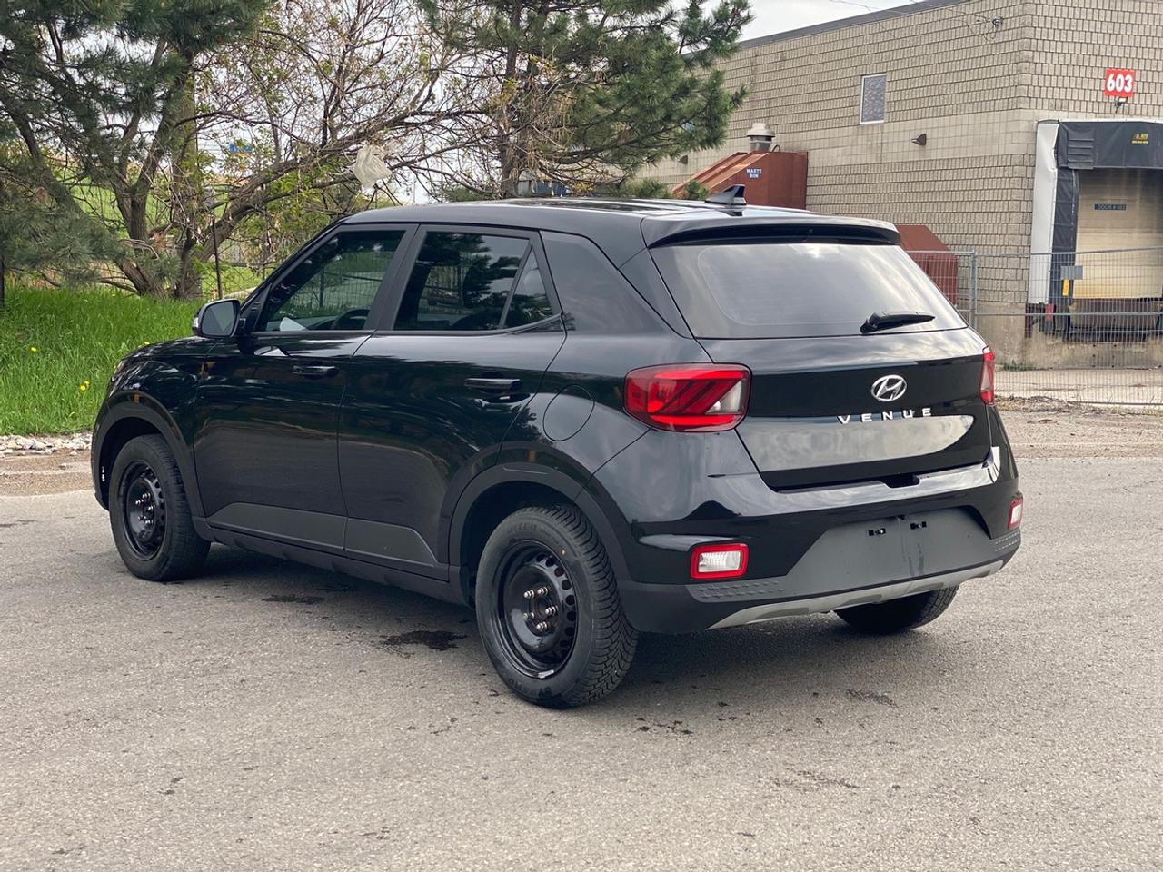 2020 Hyundai Venue SE | CLEAN CARFAX. | ONE OWNER Photo