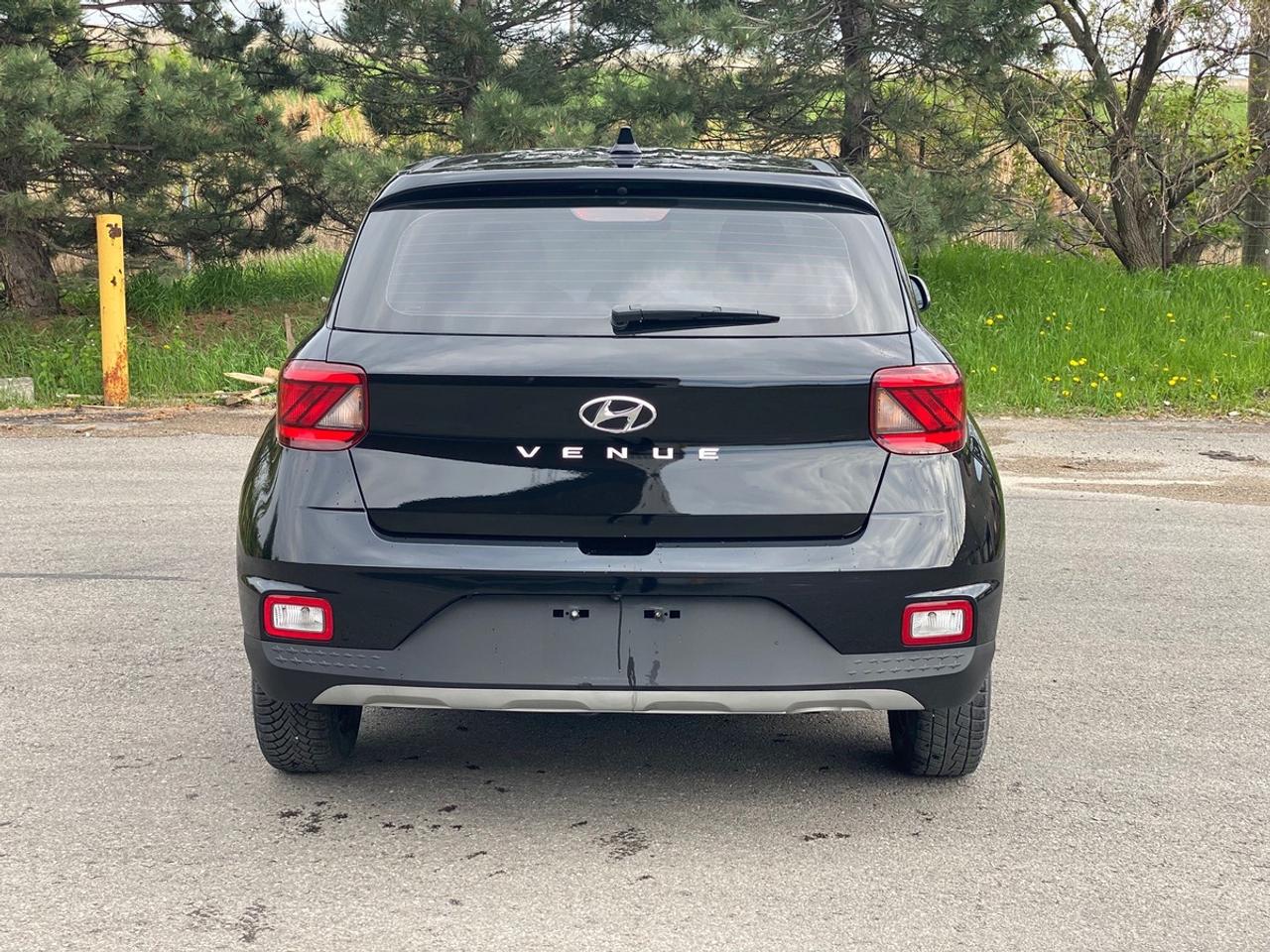 2020 Hyundai Venue SE | CLEAN CARFAX. | ONE OWNER Photo