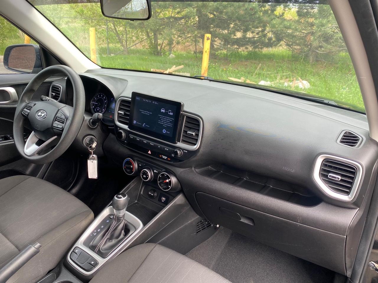 2020 Hyundai Venue SE | CLEAN CARFAX. | ONE OWNER Photo