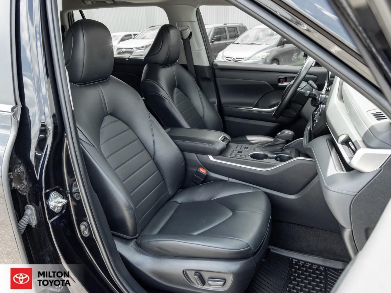 2023 Toyota Highlander LEATHER SUNROOF BLIND SPOT 8 PASSENGER ONE OWNER X Photo