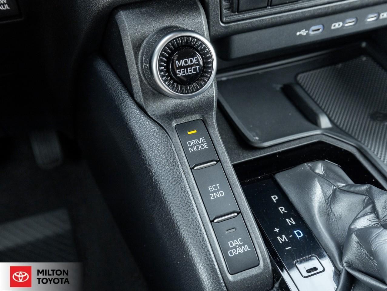 2024 Toyota Land Cruiser HEATED STEERING HEATED SEATS HYBRID WIRELESS CARPL Photo