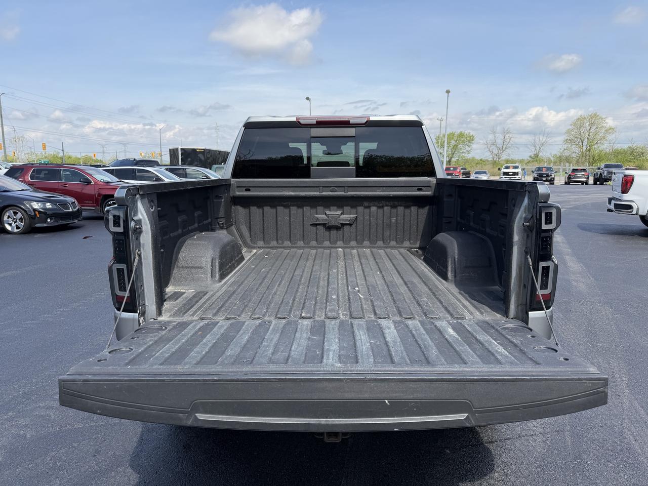2023 Chevrolet Silverado 1500 4WD Crew Cab 147  RST Photo