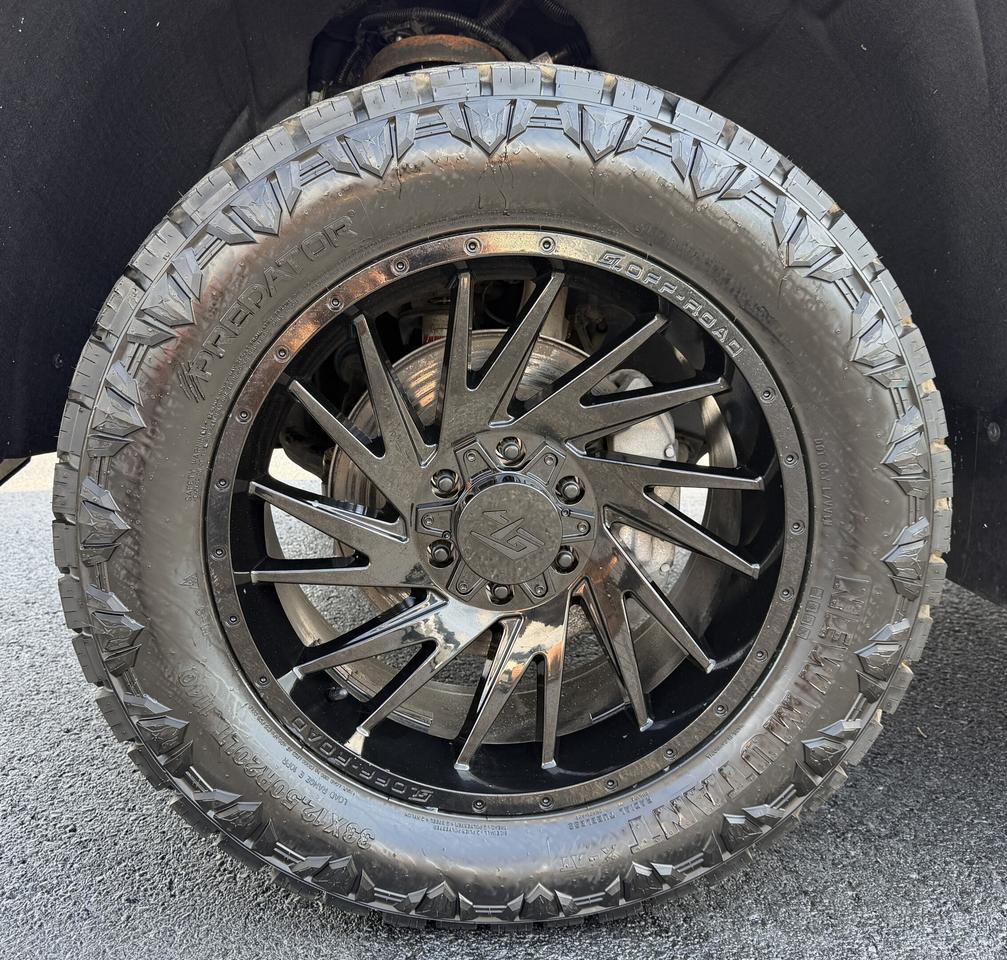 2023 Chevrolet Silverado 1500 4WD Crew Cab 147  RST Photo