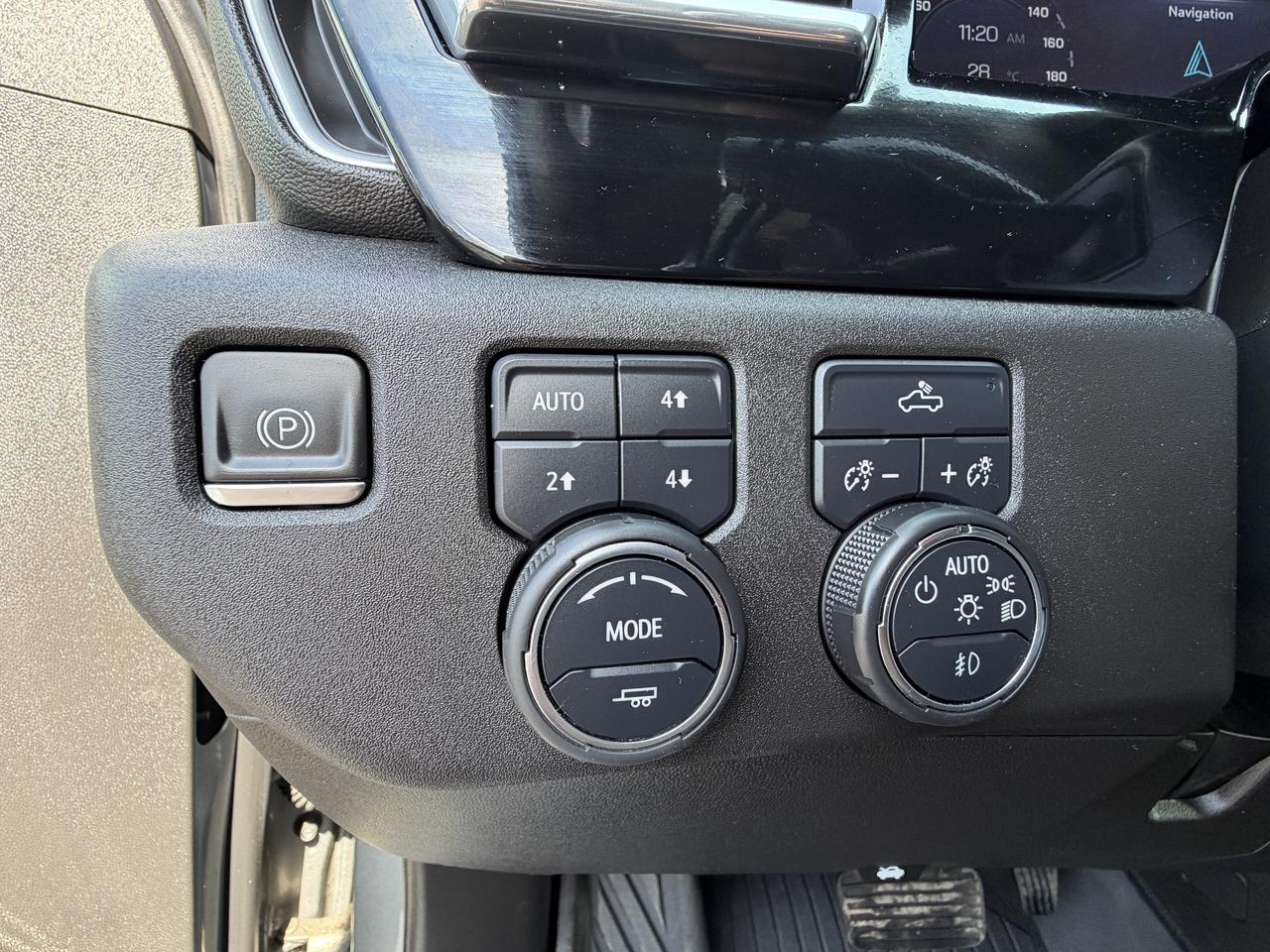 2023 Chevrolet Silverado 1500 4WD Crew Cab 147  RST Photo