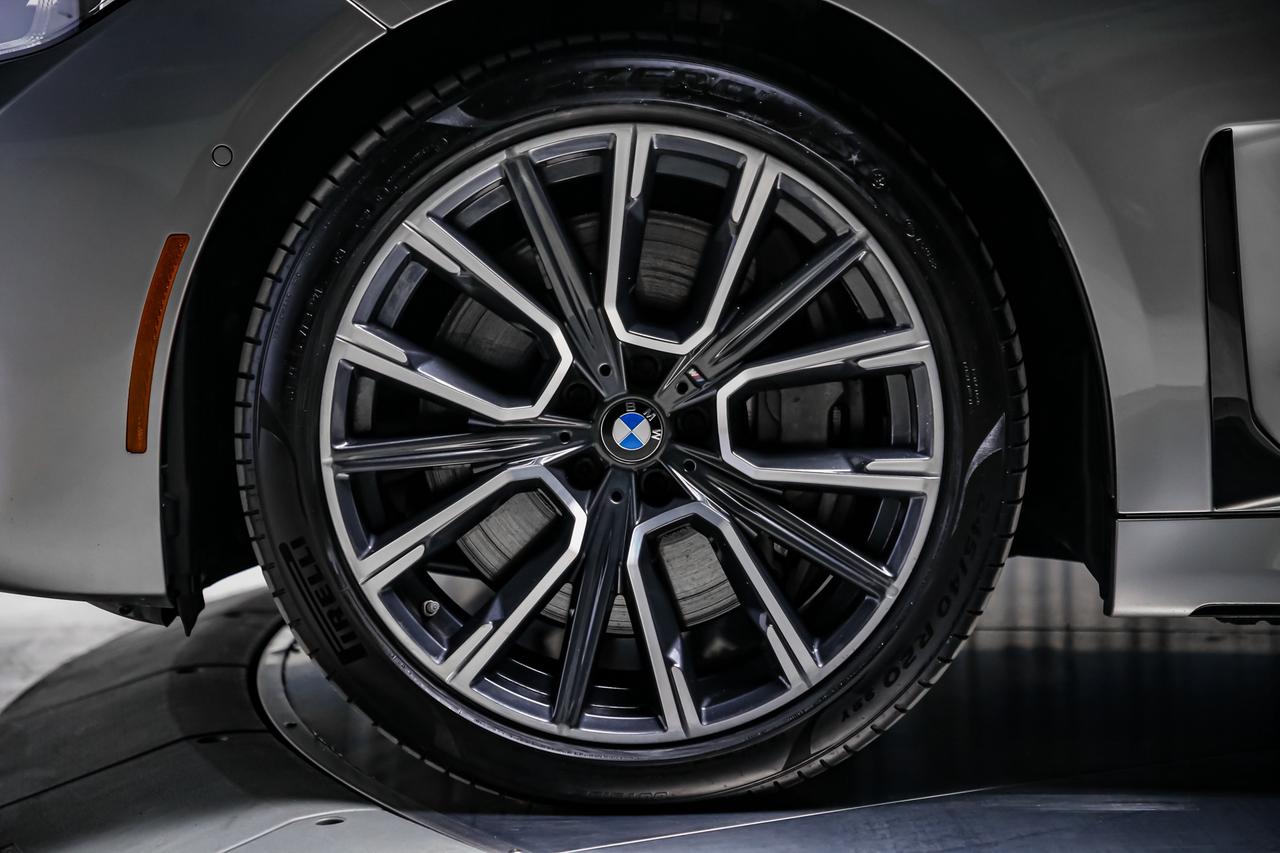 2021 BMW 7 Series 750i xDrive M SPORT NOACDNT PREM.PKG ADVDRVRASSIST Photo