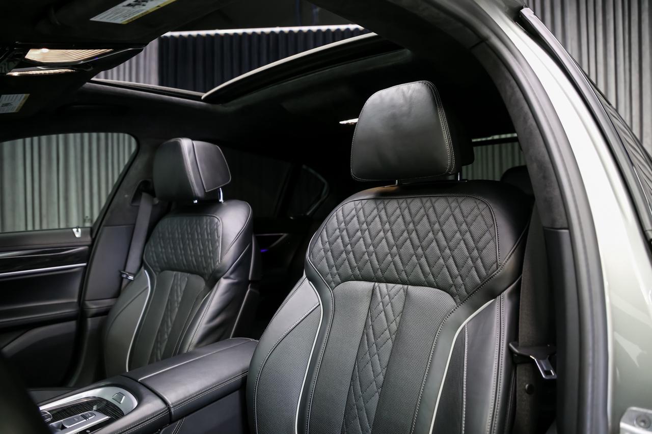 2021 BMW 7 Series 750i xDrive M SPORT NOACDNT PREM.PKG ADVDRVRASSIST Photo