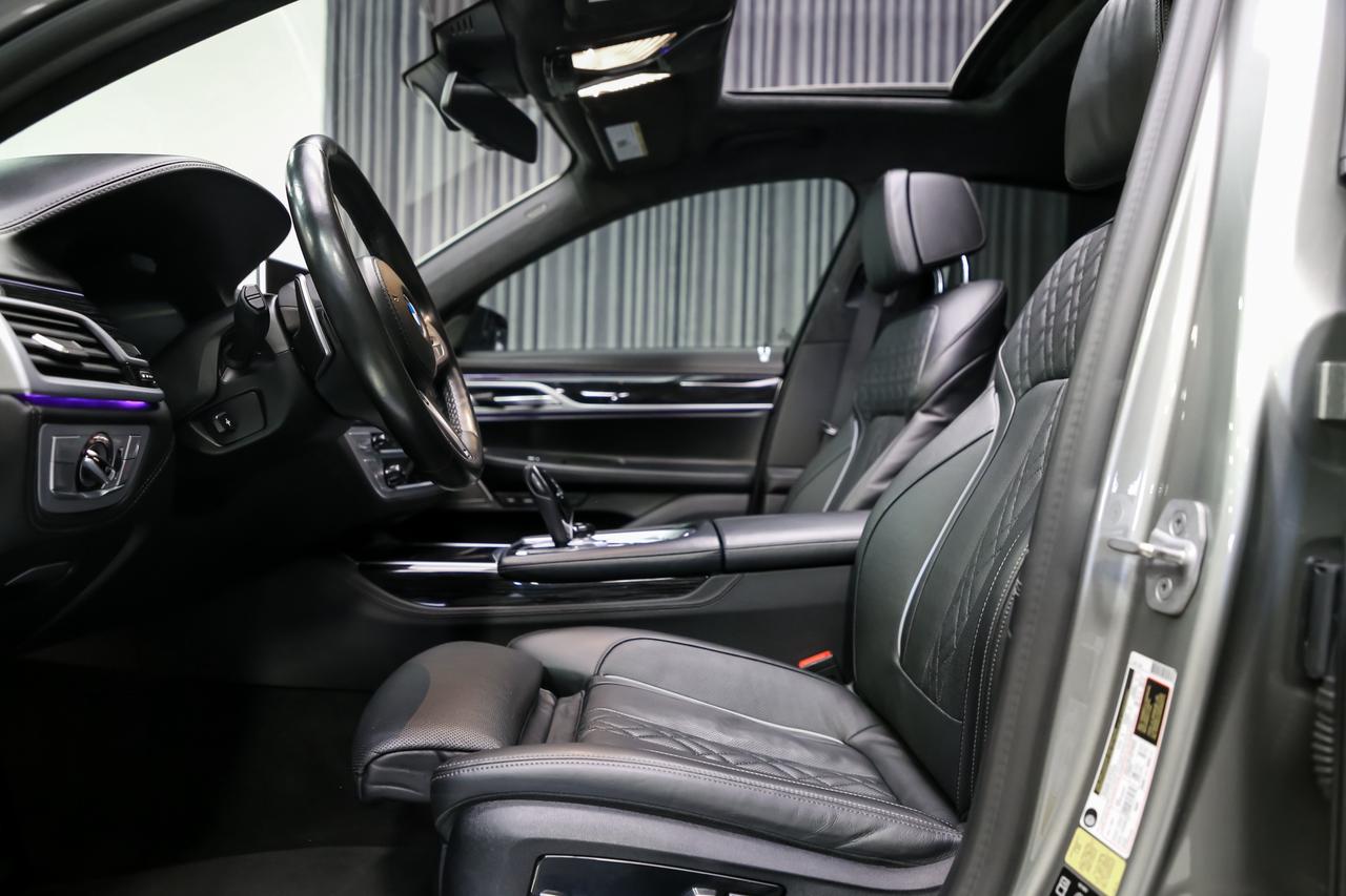2021 BMW 7 Series 750i xDrive M SPORT NOACDNT PREM.PKG ADVDRVRASSIST Photo