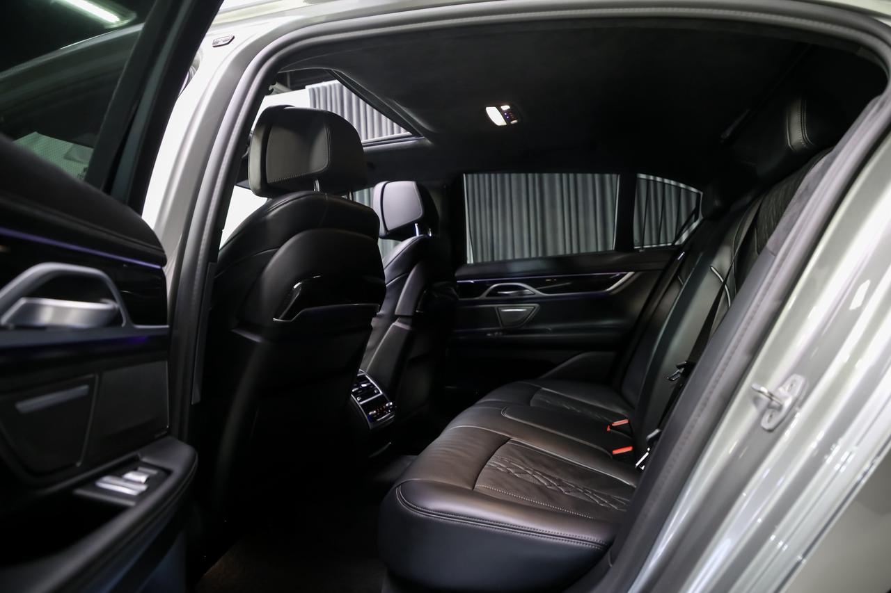 2021 BMW 7 Series 750i xDrive M SPORT NOACDNT PREM.PKG ADVDRVRASSIST Photo