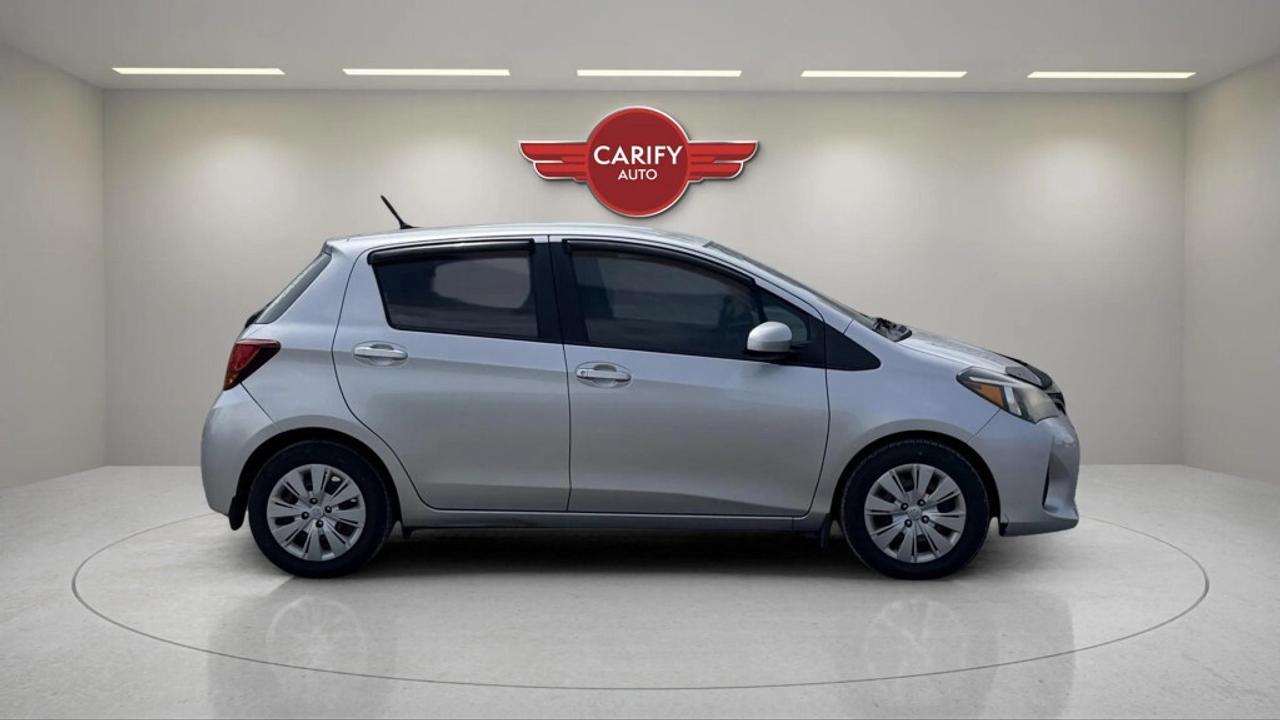 2016 Toyota Yaris LE Photo