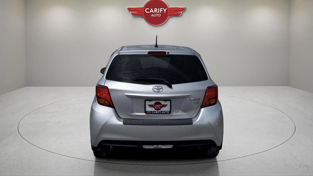 2016 Toyota Yaris LE Photo