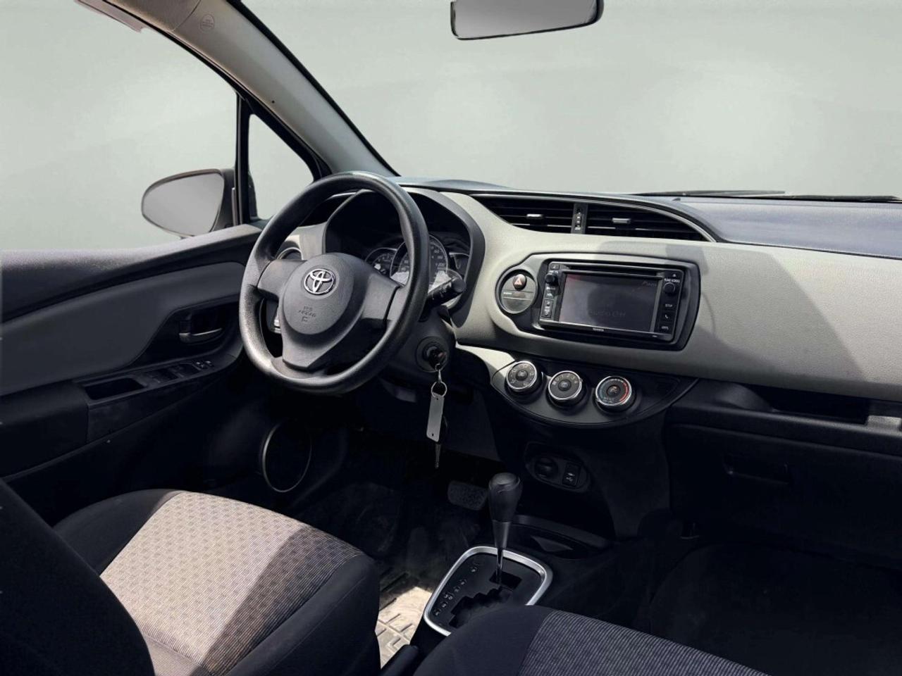 2016 Toyota Yaris LE Photo