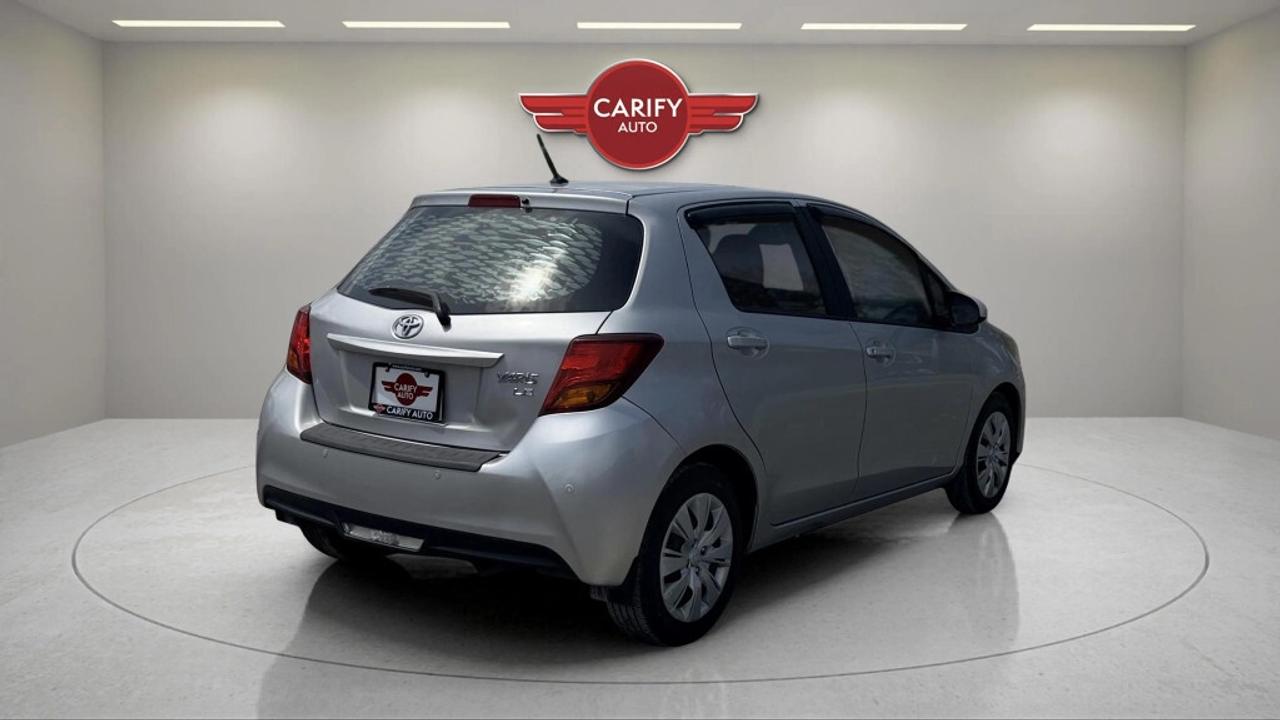 2016 Toyota Yaris LE Photo