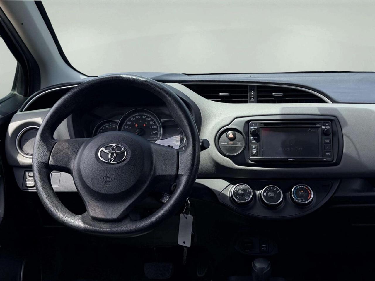 2016 Toyota Yaris LE Photo