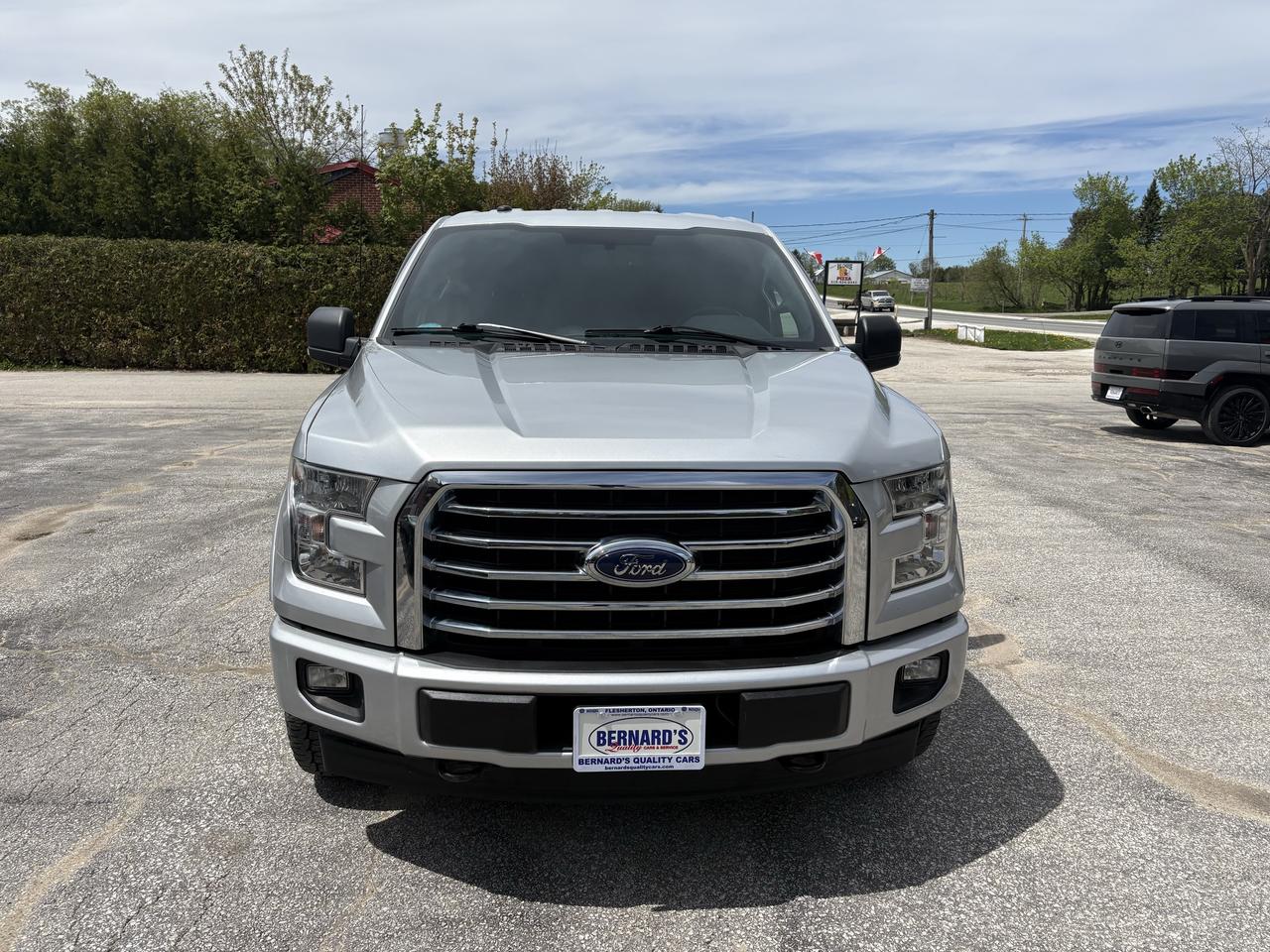 2017 Ford F-150 XLT  5.0L Photo2