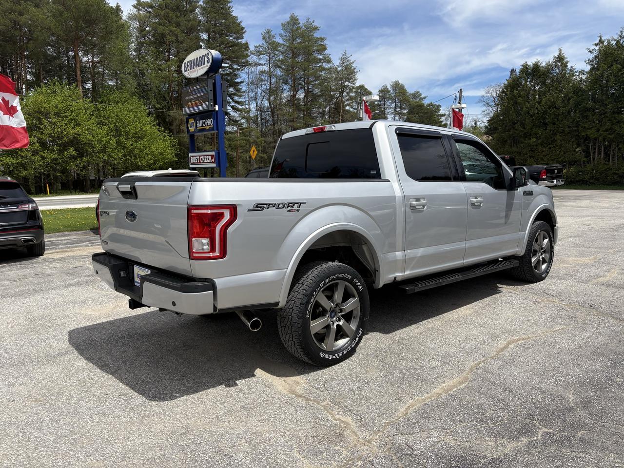 2017 Ford F-150 XLT  5.0L Photo
