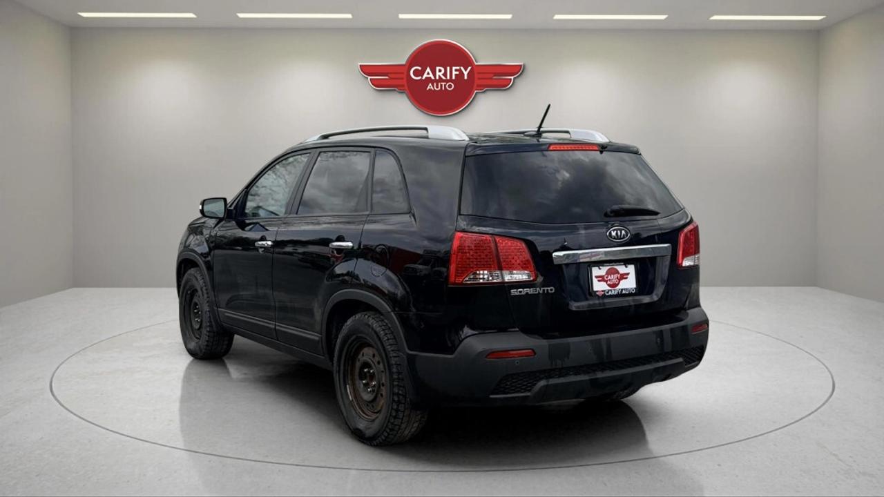 2013 Kia Sorento LX Photo