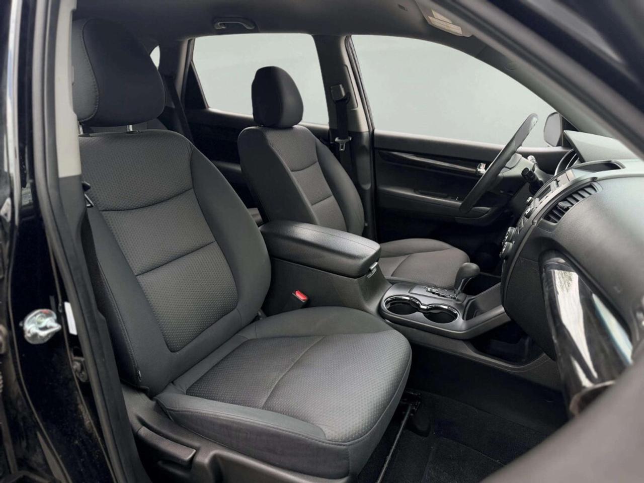 2013 Kia Sorento LX Photo