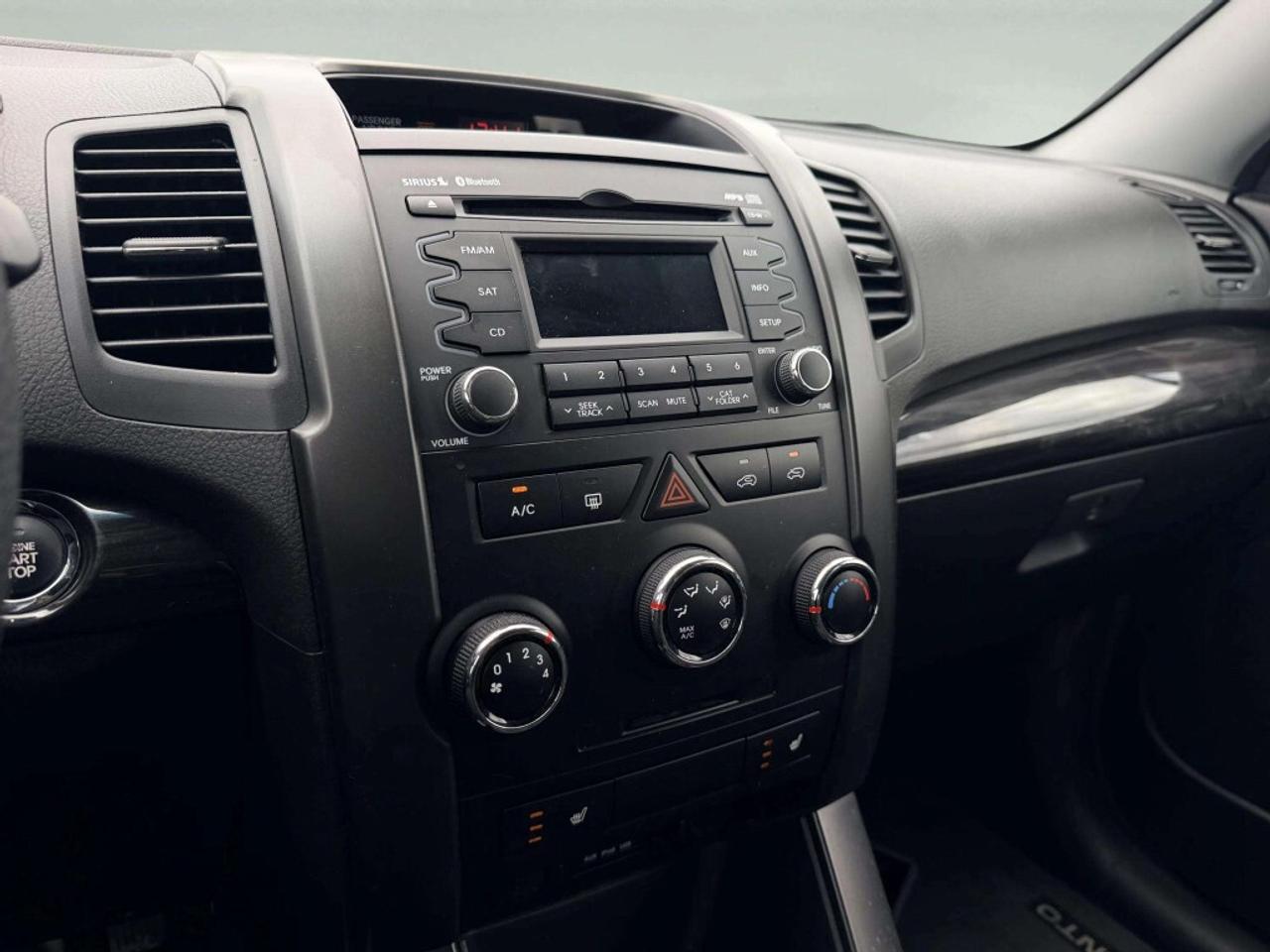 2013 Kia Sorento LX Photo