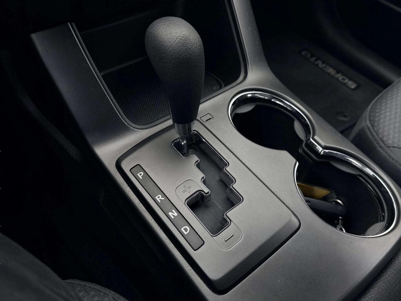 2013 Kia Sorento LX Photo