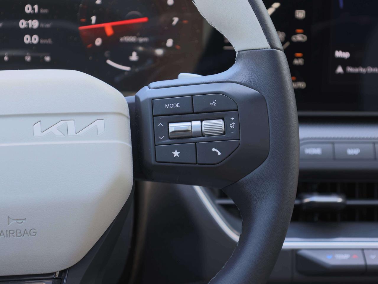 2025 Kia K4 GT-Line Turbo Limited FWD Photo
