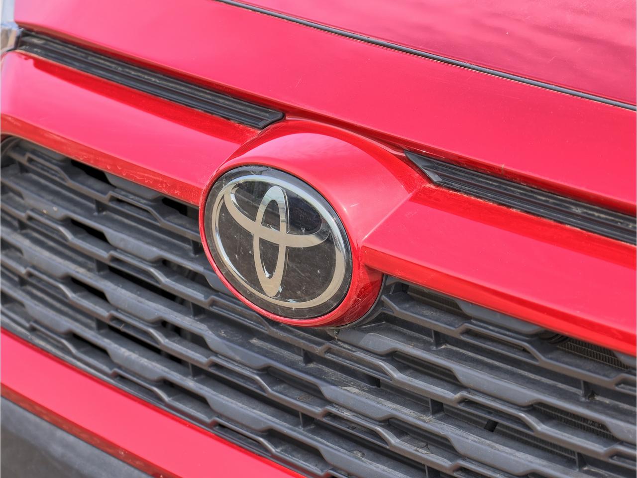 2024 Toyota RAV4 XLE Premium AWD Photo