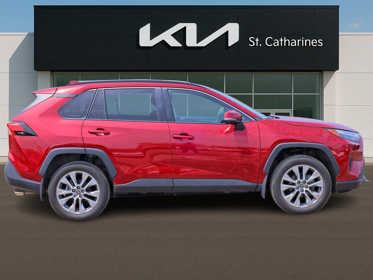 2024 Toyota RAV4 XLE Premium AWD Photo