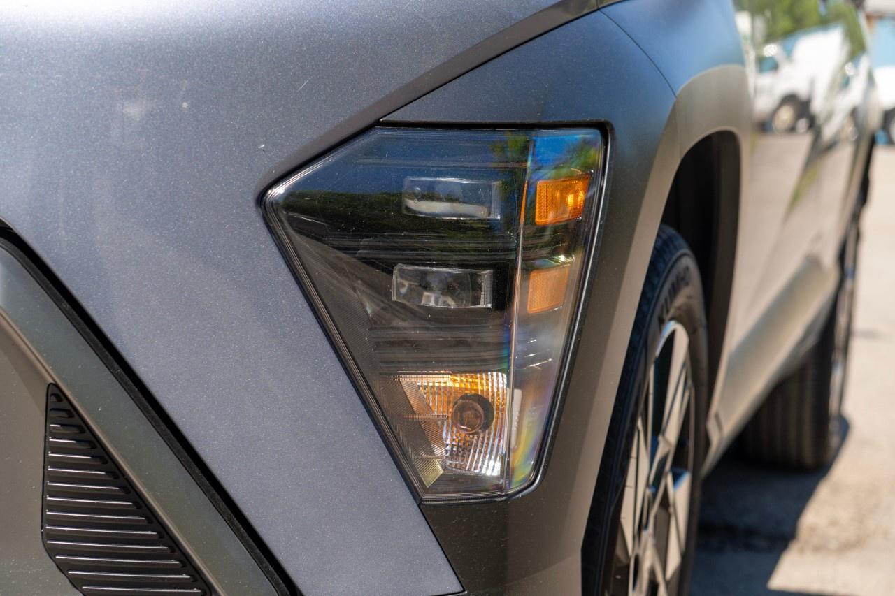 2025 Hyundai KONA 2.0L Preferred AWD w/Trend Package Photo3