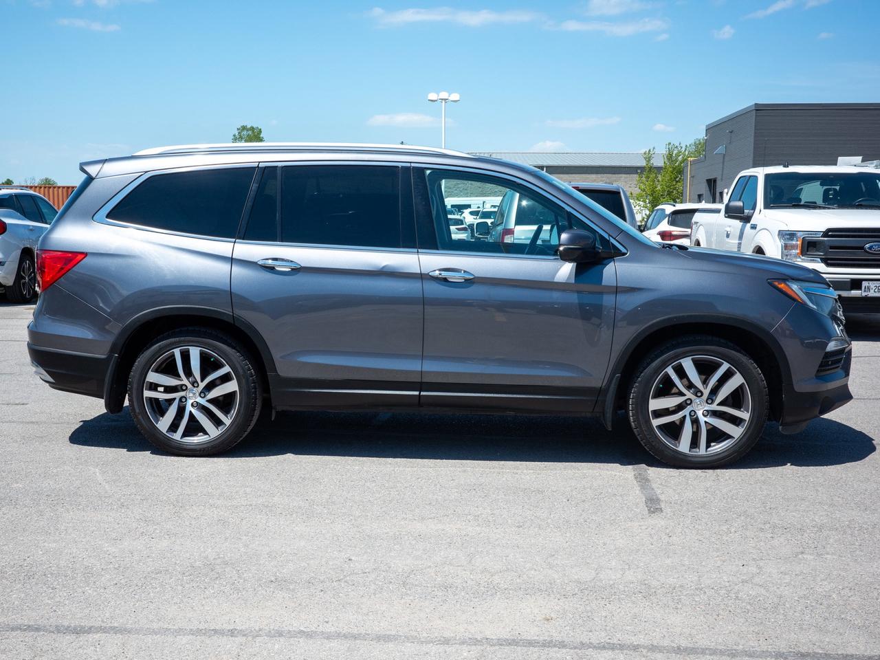 2016 Honda Pilot Touring - Seat Memory   Dual Moonroof Photo