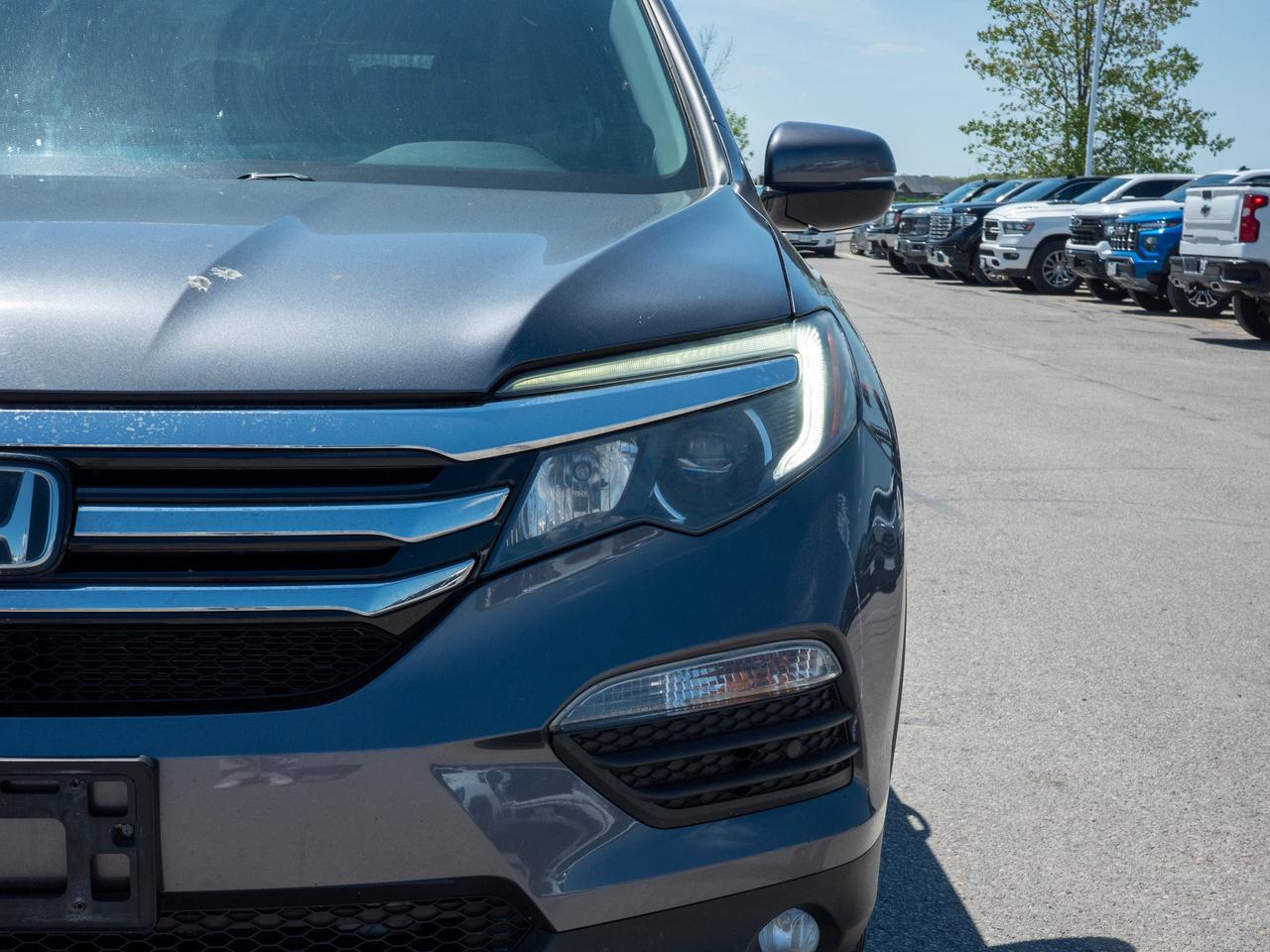 2016 Honda Pilot Touring - Seat Memory   Dual Moonroof Photo