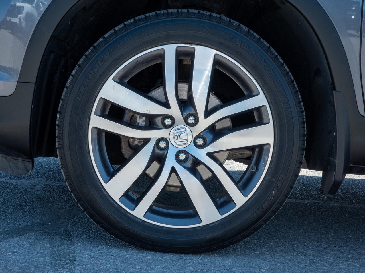 2016 Honda Pilot Touring - Seat Memory   Dual Moonroof Photo