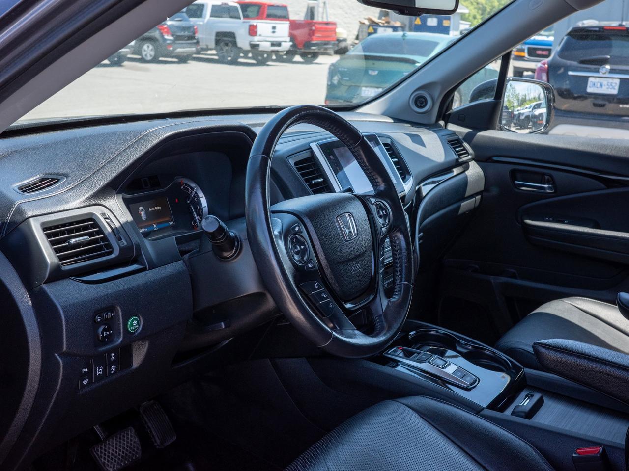 2016 Honda Pilot Touring - Seat Memory   Dual Moonroof Photo