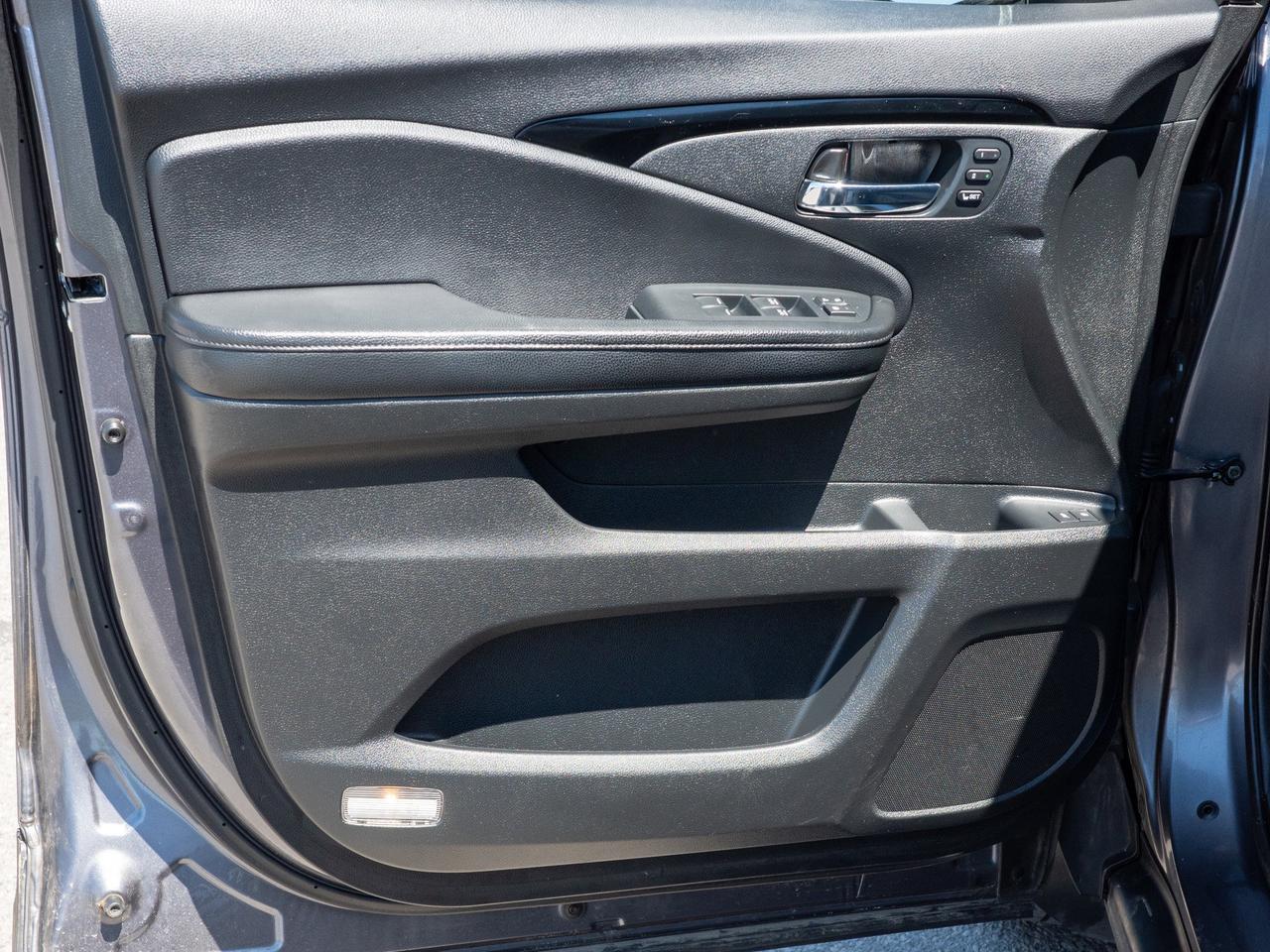 2016 Honda Pilot Touring - Seat Memory   Dual Moonroof Photo