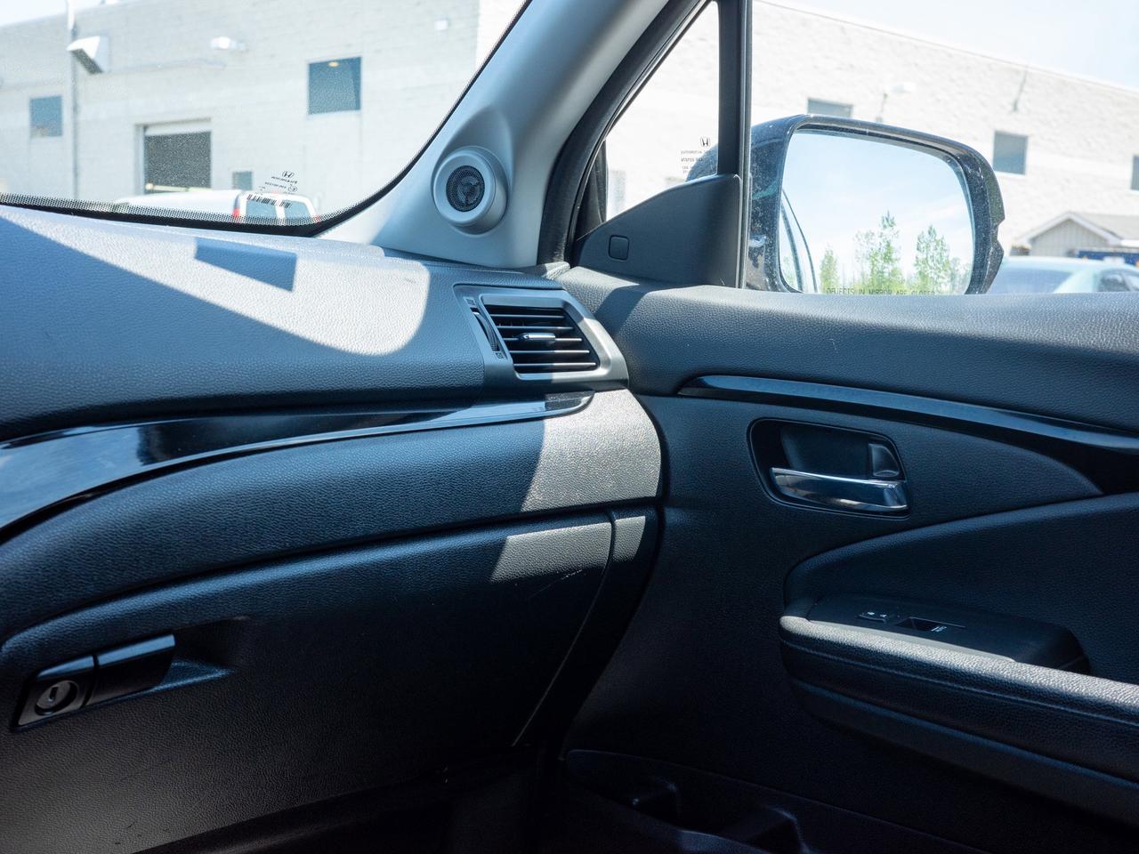 2016 Honda Pilot Touring - Seat Memory   Dual Moonroof Photo