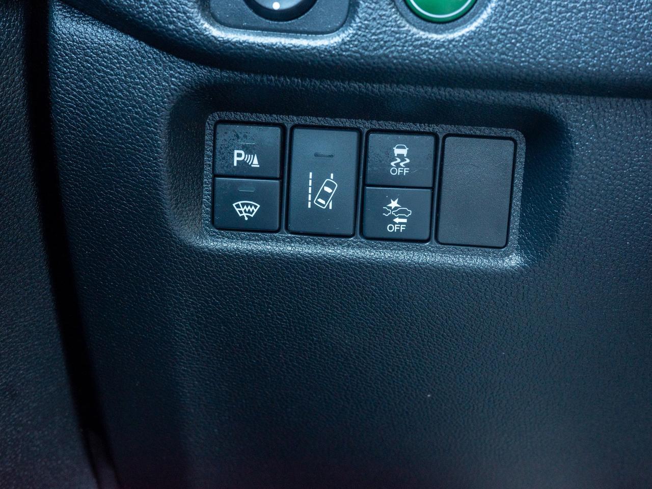 2016 Honda Pilot Touring - Seat Memory   Dual Moonroof Photo