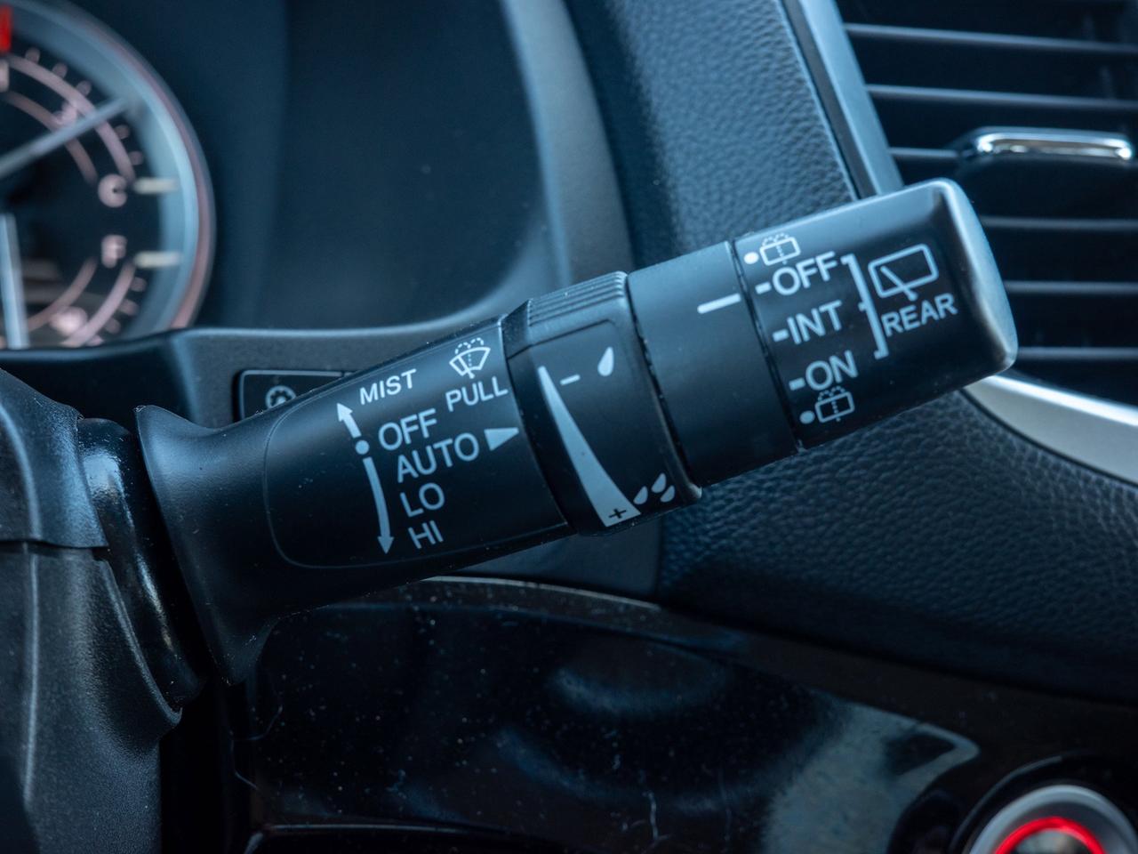 2016 Honda Pilot Touring - Seat Memory   Dual Moonroof Photo