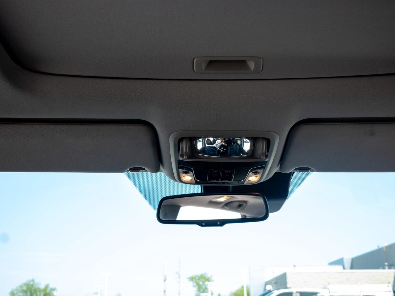 2016 Honda Pilot Touring - Seat Memory   Dual Moonroof Photo