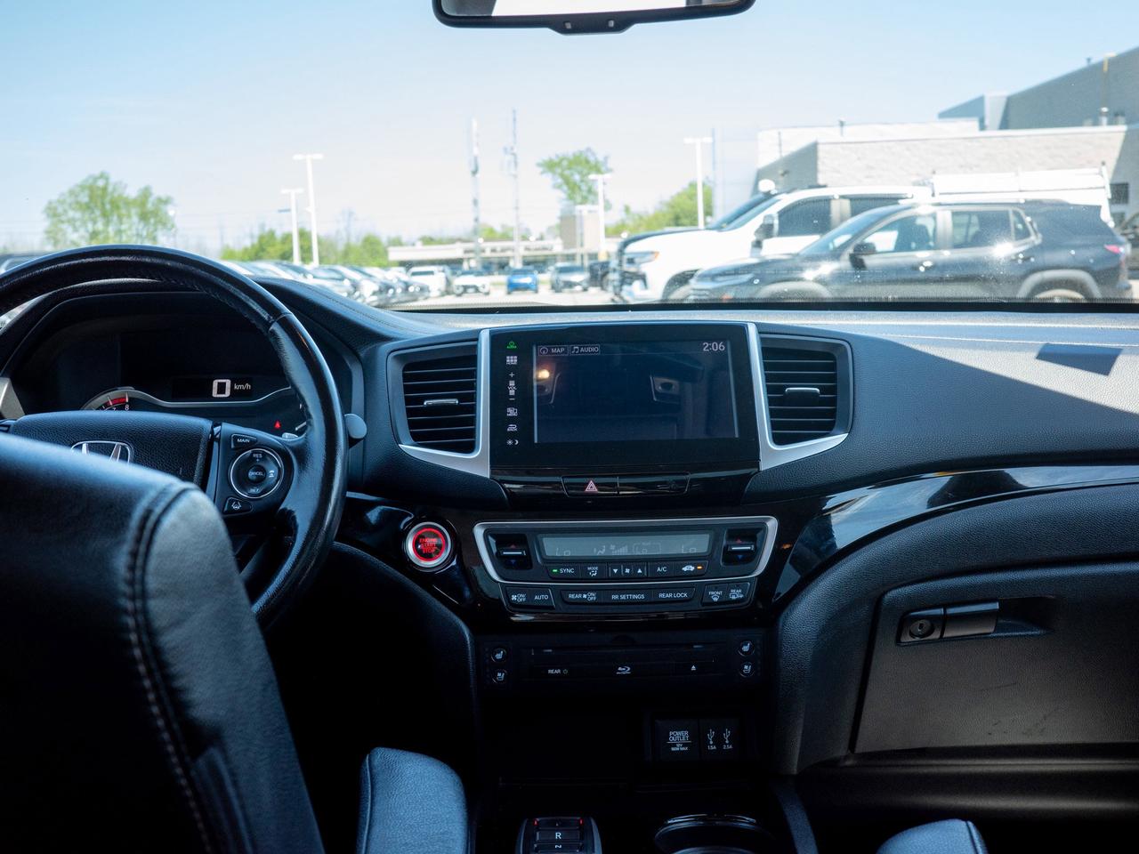 2016 Honda Pilot Touring - Seat Memory   Dual Moonroof Photo