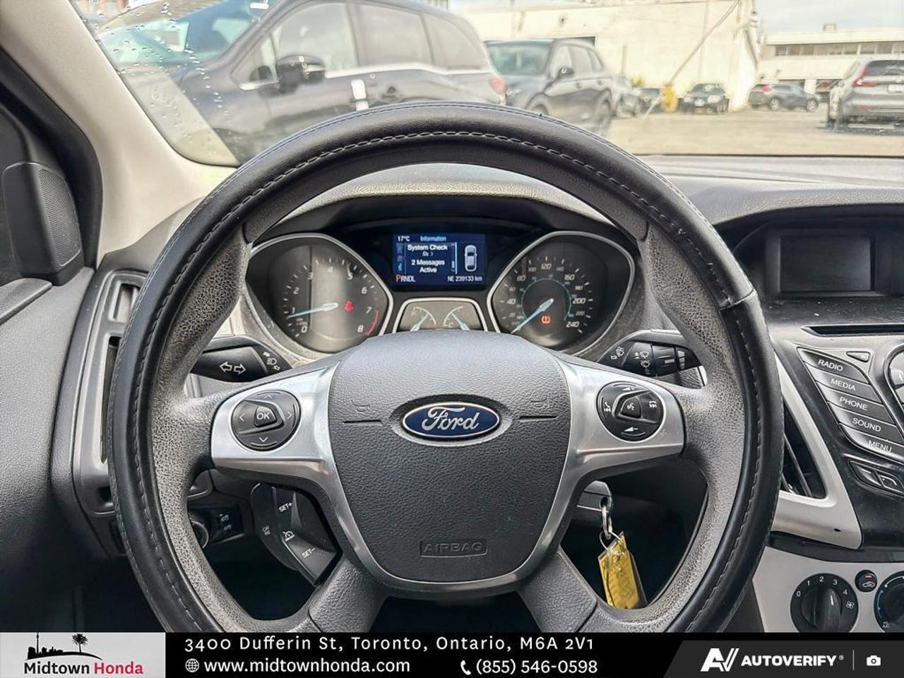 2014 Ford Focus 4DR SDN SE Photo