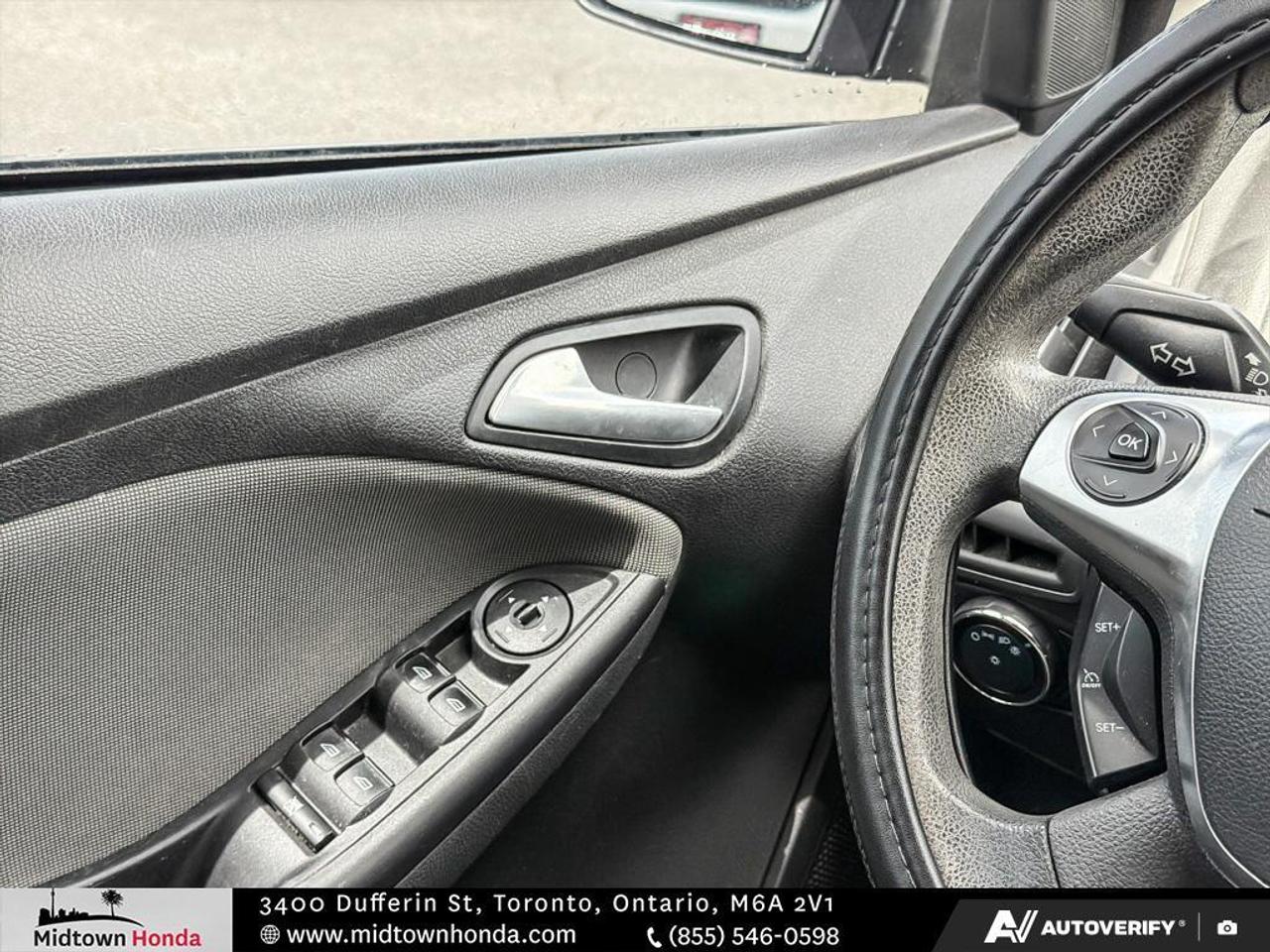 2014 Ford Focus 4DR SDN SE Photo