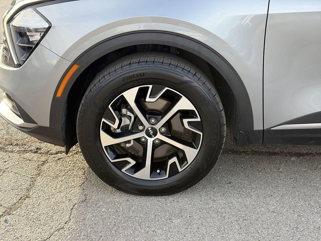 2023 Kia Sportage EX AWD Lthr Seats   Moonroof   Parking Sensors   W Photo
