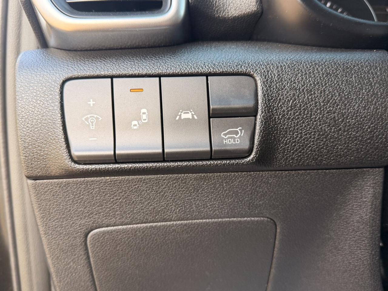 2021 Kia Sportage EX   LEATHER   SUNROOF   CAMERA   HTD SEATS Photo