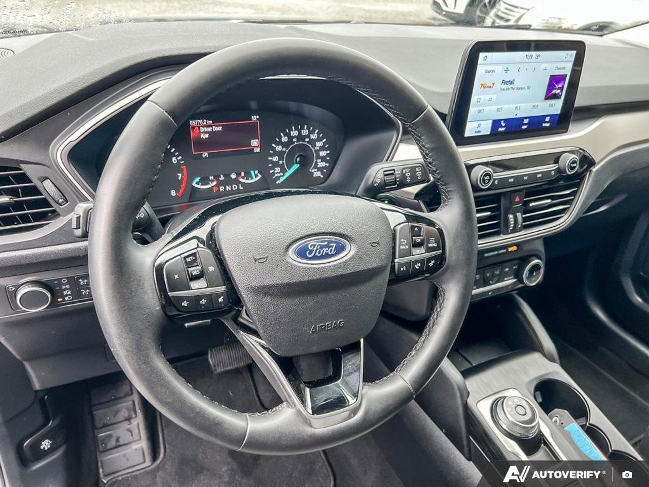 2022 Ford Escape SE   HTD STEER WHEEL   HTD FRNT SEATS Photo