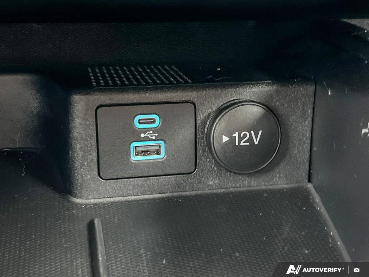 2022 Ford Escape SE   HTD STEER WHEEL   HTD FRNT SEATS Photo