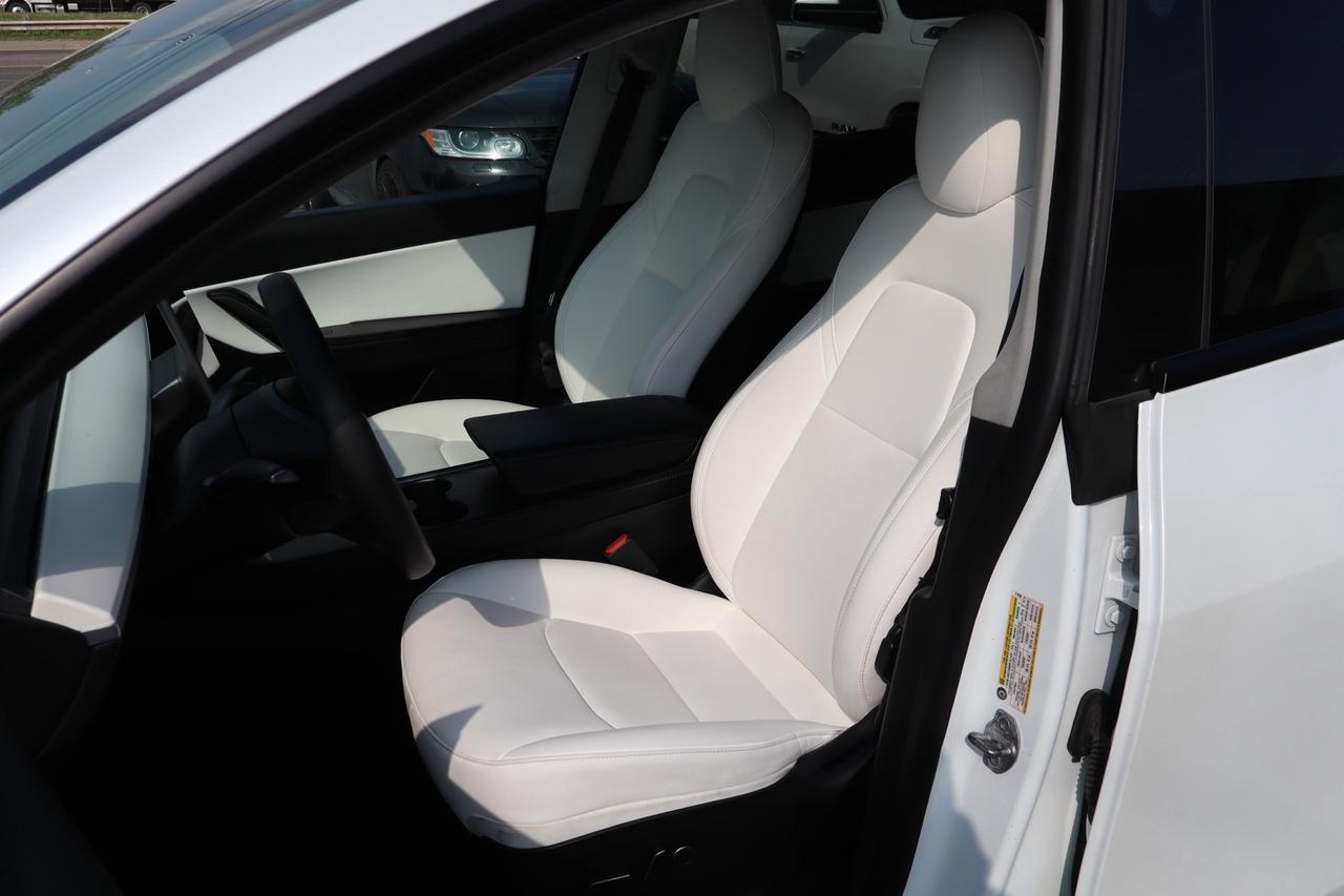 2022 Tesla Model Y PERFORMANCE Photo