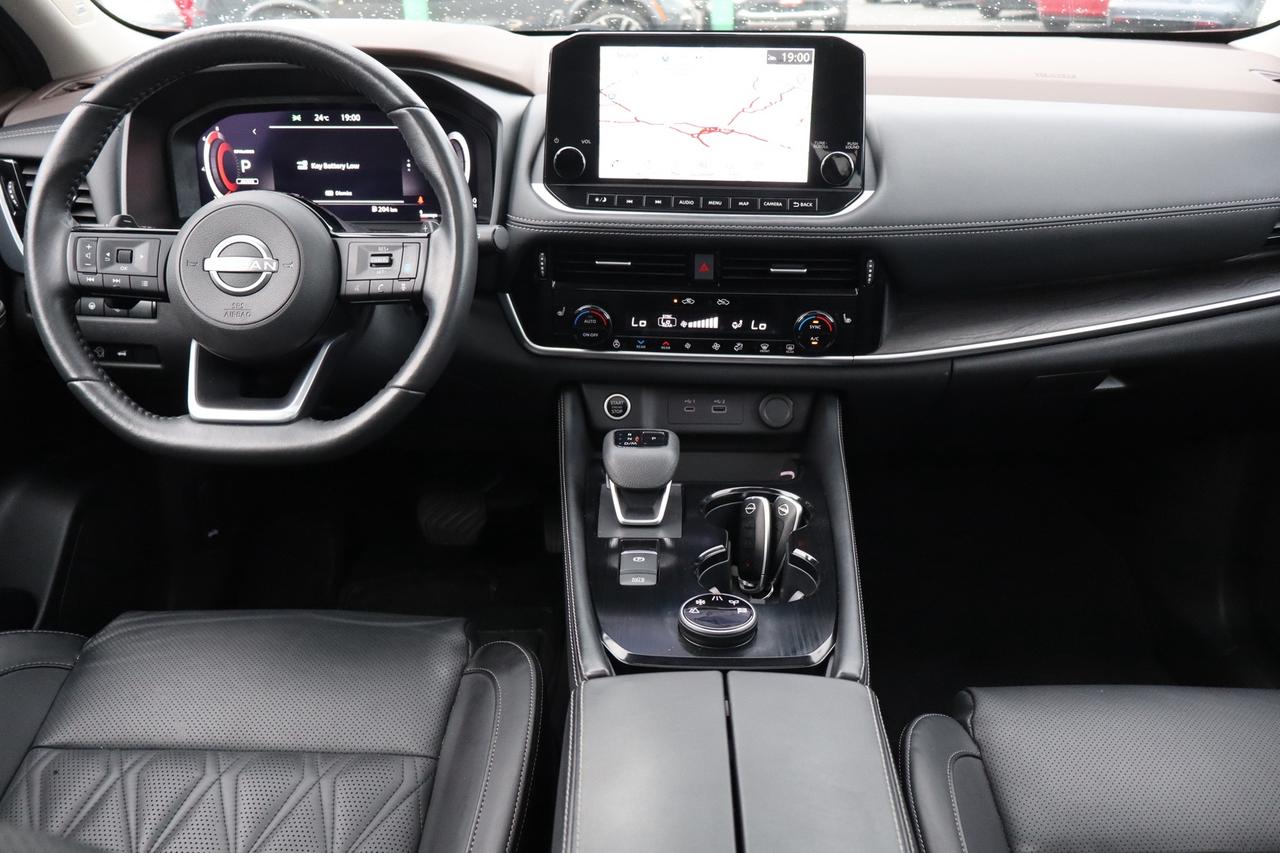 2023 Nissan Rogue Platinum AWD   No Accident   Clean Carfax Photo