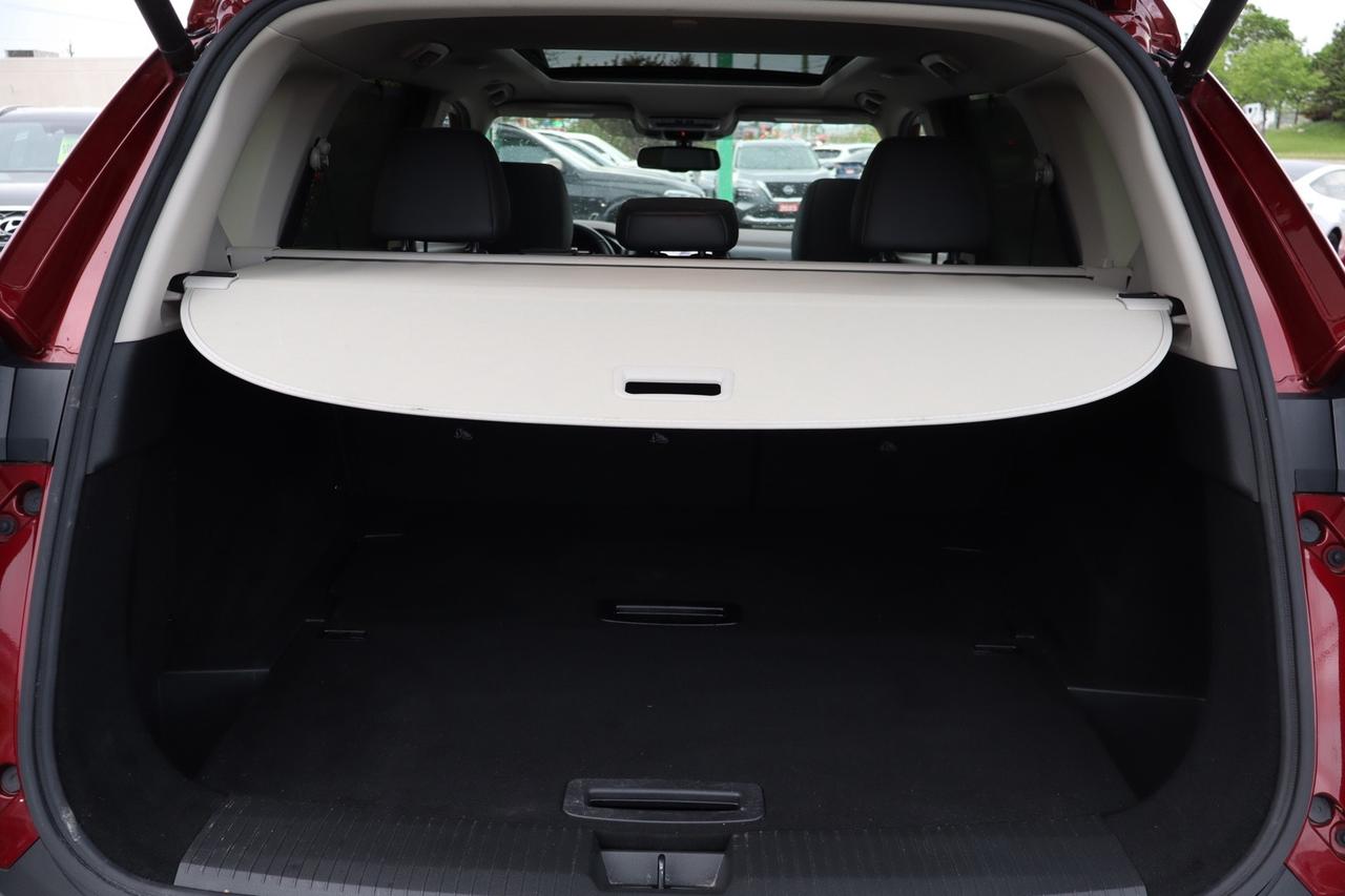 2023 Nissan Rogue Platinum AWD   No Accident   Clean Carfax Photo