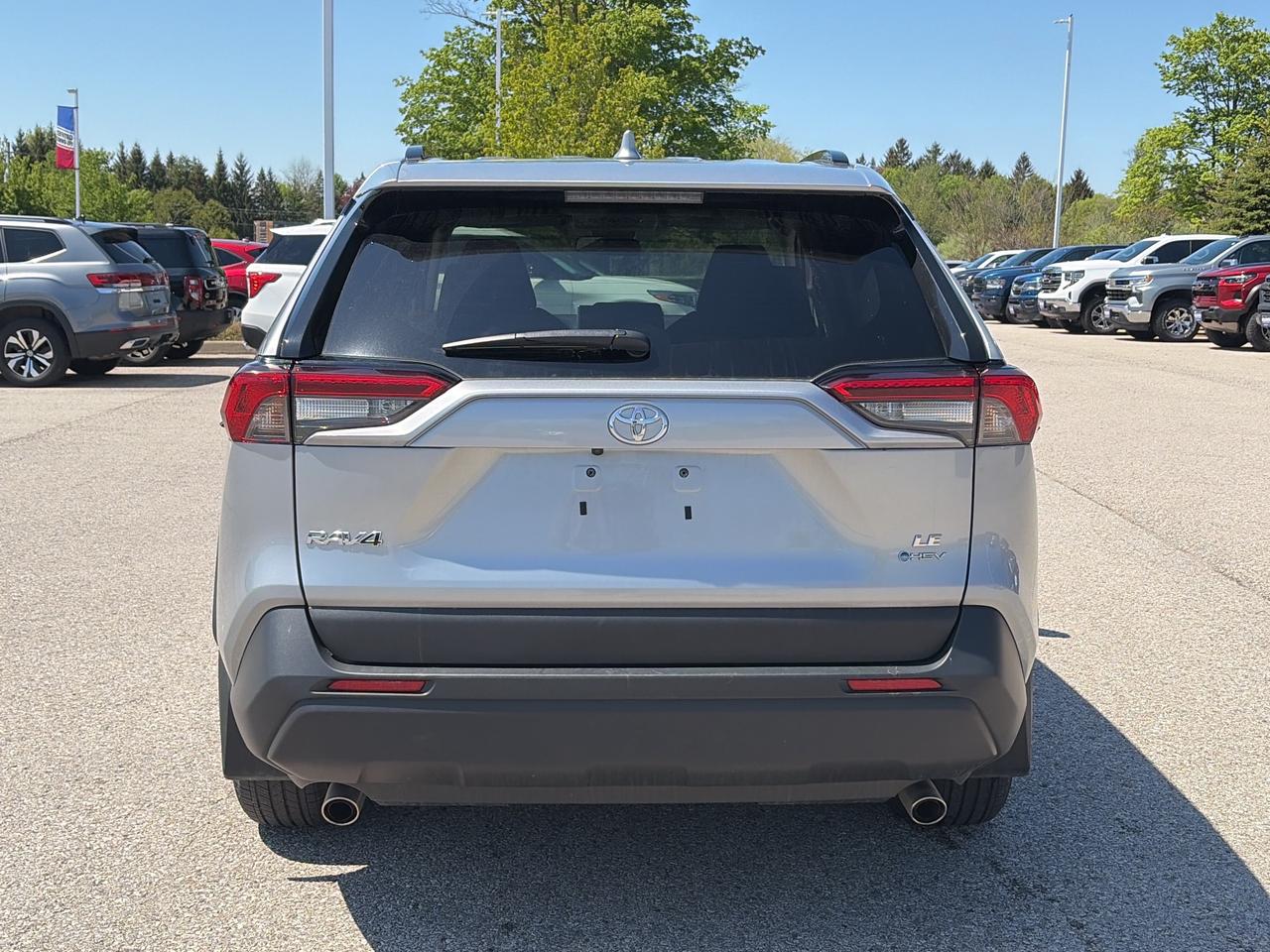 2025 Toyota RAV4 Hybrid LE AWD   Heated Seats   Blindspot  Adaptive Cruise Photo4