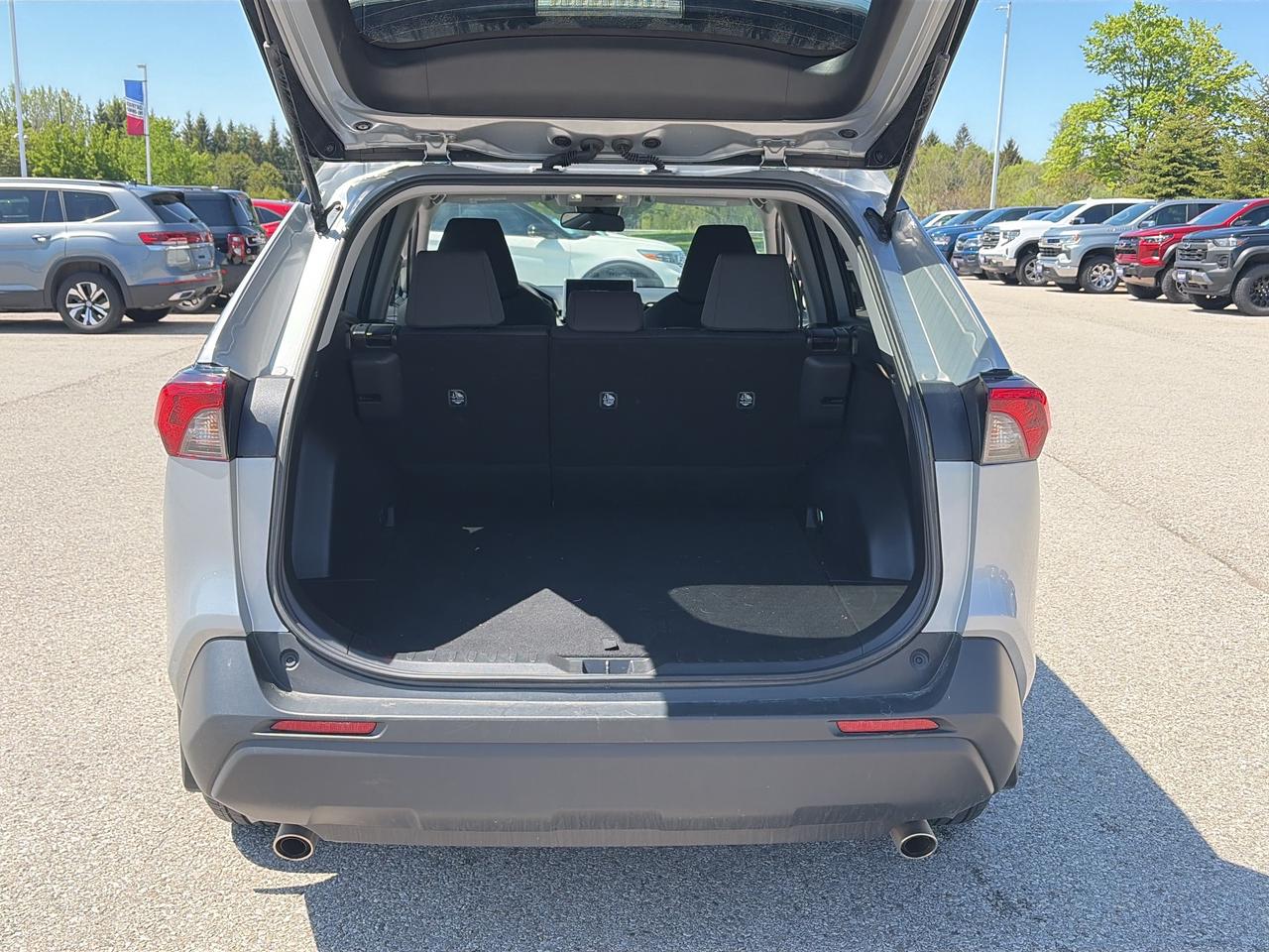 2025 Toyota RAV4 Hybrid LE AWD   Heated Seats   Blindspot  Adaptive Cruise Photo
