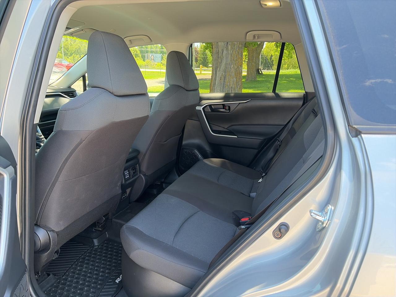 2025 Toyota RAV4 Hybrid LE AWD   Heated Seats   Blindspot  Adaptive Cruise Photo